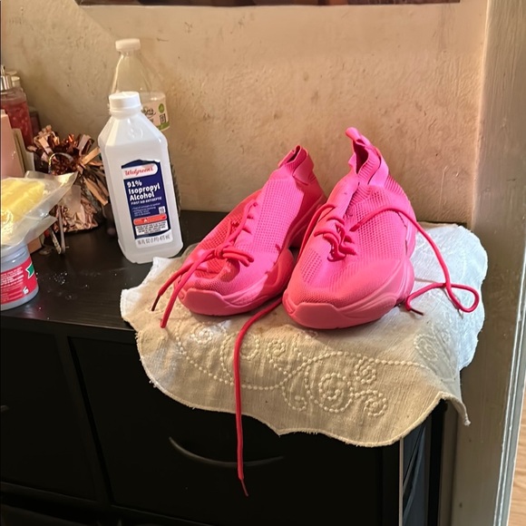 no name Shoes - Women's Pink Sneakers